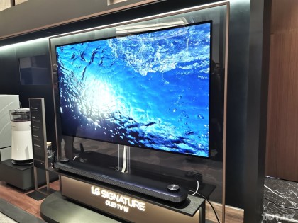 LG OLED W9 presentation Russia.jpg