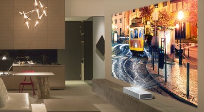 LG CineBeam 4K UHDprojector HU85L 2.jpg