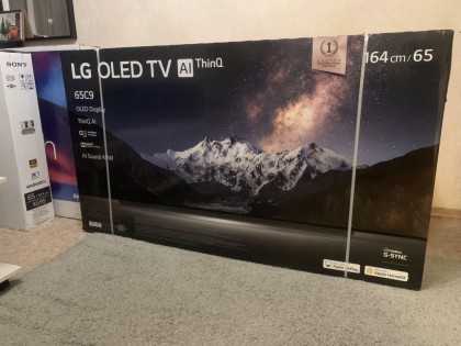 LG OLED C9 korobka novogo obraztca.jpg