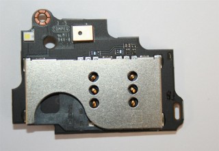 HP Pre 3 daugter board with 8GB flash (marked), SIM slot and second microphone for noise cancela.jpg