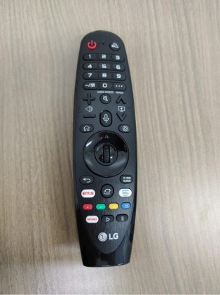 LG Magic Remote 2020 MR20GA 01.jpg