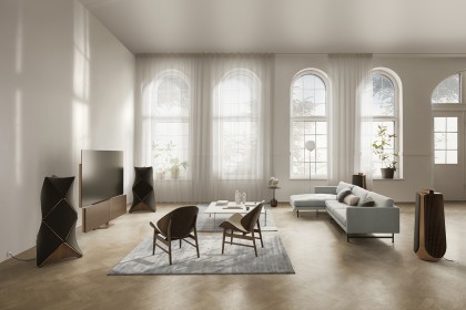bang-and-olufsen-88-inch-tv-beovision-harmony-8k-oled-49000-usd-2.jpg