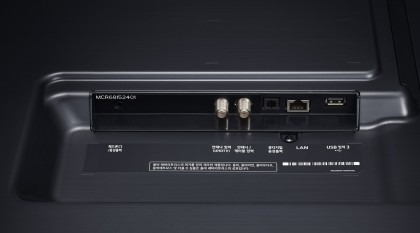 LG NANO91 interfaces bottom.jpg