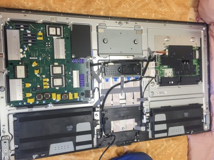 LG OLED 55GX self-disassembling 1.jpg