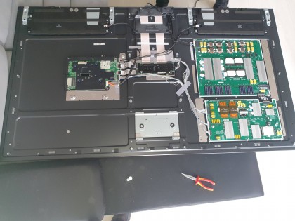 LG OLED GX disassemble 03.jpg