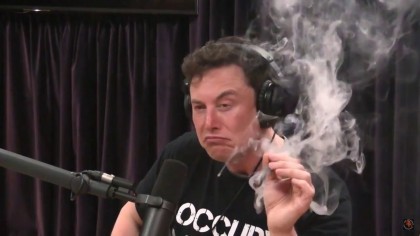 Elon mask smoking.jpg