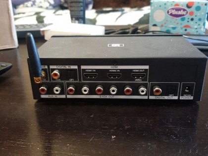 audio-dekoder-dts-ac3-atmos-resiver-rear.jpg
