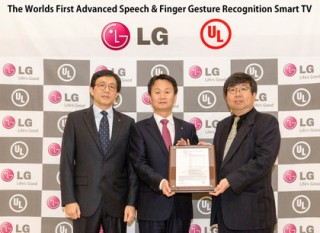 LG_SmartTV_Gesture_Speech_Recognition.jpg