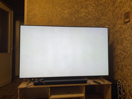 white1.jpg