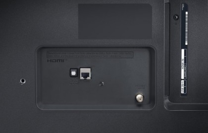 LG UQ7600 interfaces back.jpg