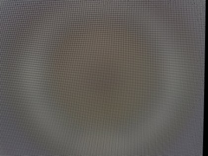 bitye-pikseli-tochki-na-ehkrane-televizora-lg-oled-55c8pla-4.jpg