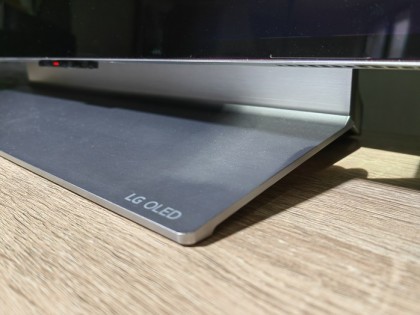 LG_OLED_65G2_nozhka_1.jpg (67.65 КБ) Просмотров: 4742 LG_OLED_65G2_nozhka_1.jpg