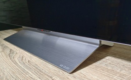 LG_OLED55C2_details_on_0002.jpg