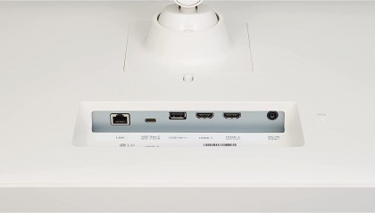 LG 32SQ780S interfaces.jpg