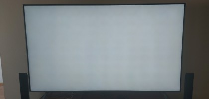 tv-lg-86uq9000-prosvechivayut-svetodiody-na-polnoj-yarkosti-1.jpg