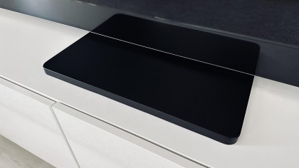 nastolnaya-podstavka-sanus-vstv1-stand-for-tv-lg-g-serii-series-3.jpg