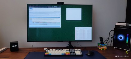 lg-oled42c2-kreplenie-na-stol.jpg