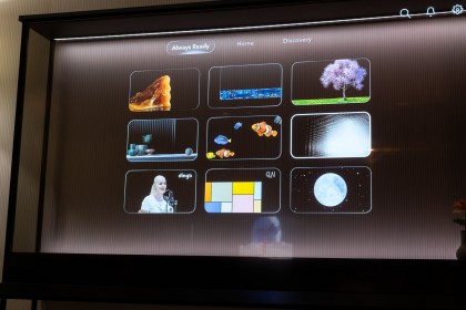 lg-signature-oled-t-vklyuchaet-v-sebya-mnozhestvo-vidzhetov-optimizirovannyh-dlya-ego-prozrachnogo-displeya.jpg