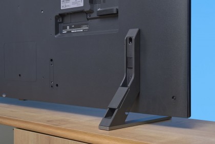 nozhki-tv-lg-qned85-2024-goda.jpg