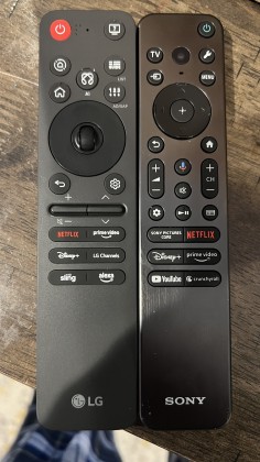 sravnenie-pulta-sony-a80l-i-lg-magic-remote-2025.jpeg