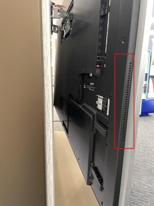 lg-oled-g4-side-view-ventilation.jpg