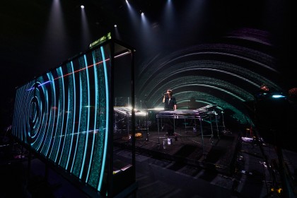 tenka-taihei-brings-the-canvas-to-life-with-lg-signature-oled-t-3.jpg