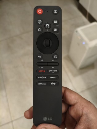 LG Magic remote OLED G5 India 2025.jpeg
