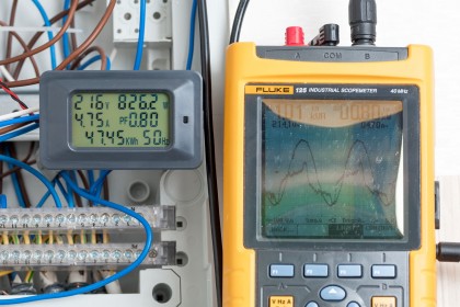 Ватт метр vs fluke 125.jpg (1.73 МБ) Просмотров: 739 Ватт метр vs fluke 125.jpg
