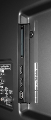 LG UJ670V interfaces side.jpg