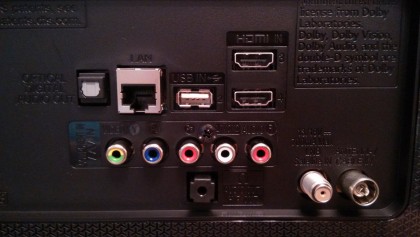 LG UJ740V interfaces back.jpg