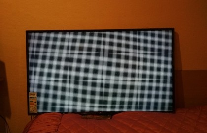 LG UJ635V baseline grid 3.jpg