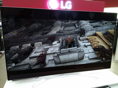 LG B7V review 1.jpg