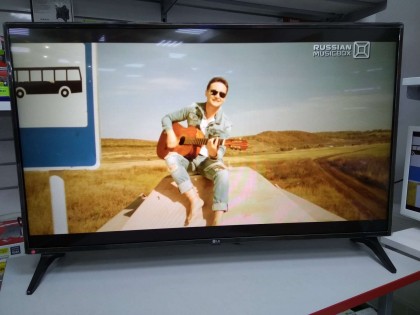 LG 43LJ610V Review 01.jpg