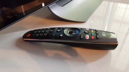 LG 65C8V Magic Remote.jpg