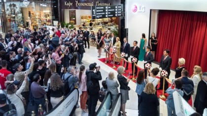 sm.Открытие первого премиального магазина LG в Метрополисе-2.750.jpg