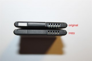 HP Pre 3 battery copy & original top - connector (Large).jpg